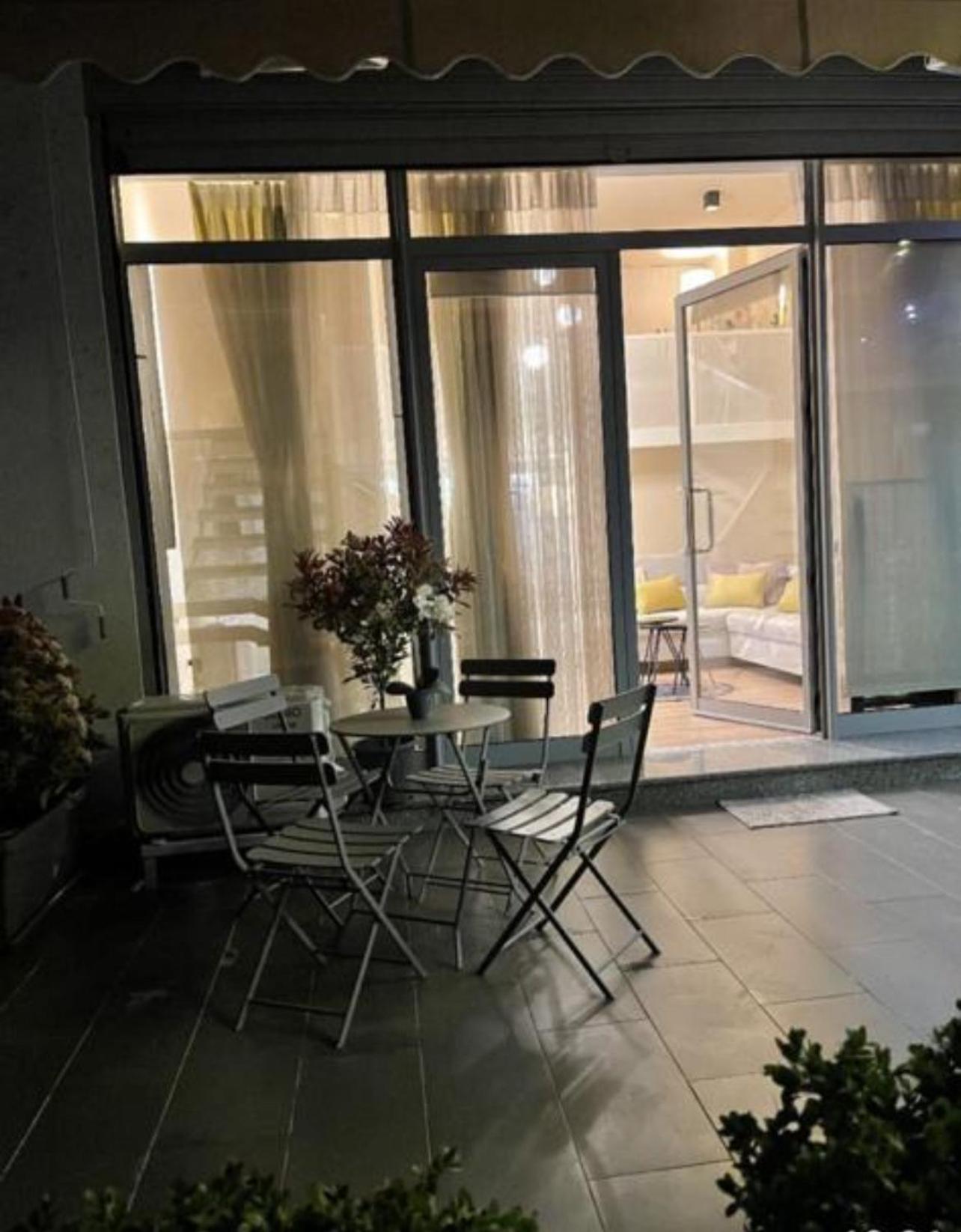 Lovely Apartment In Pogradec City With A Lake View Екстер'єр фото
