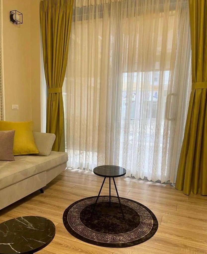 Lovely Apartment In Pogradec City With A Lake View Екстер'єр фото